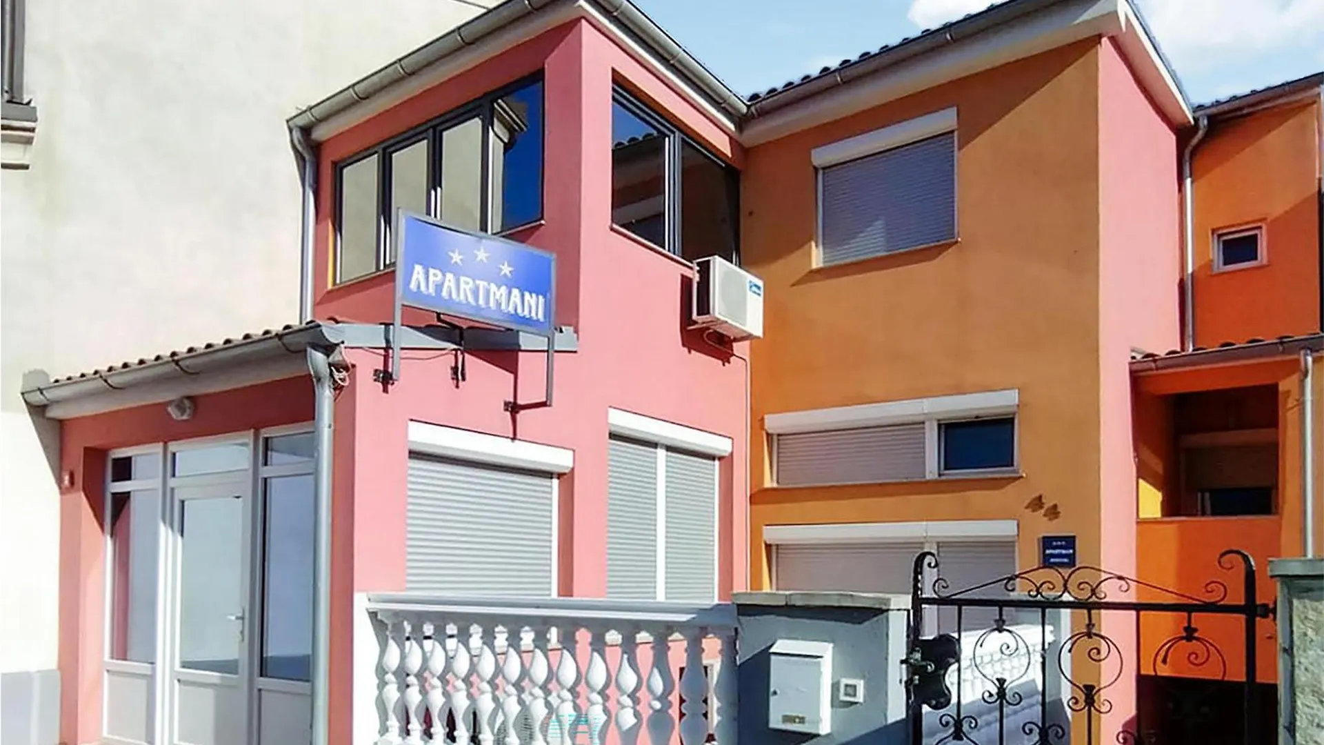 Lovely Apartment In Pula With Kitchen 0*,