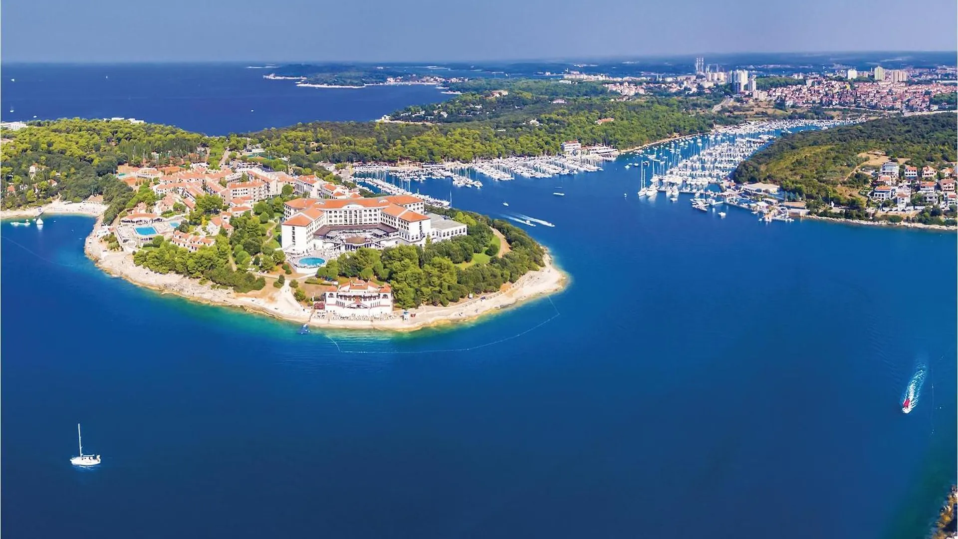 Lovely Apartment In Pula With Kitchen Croatia